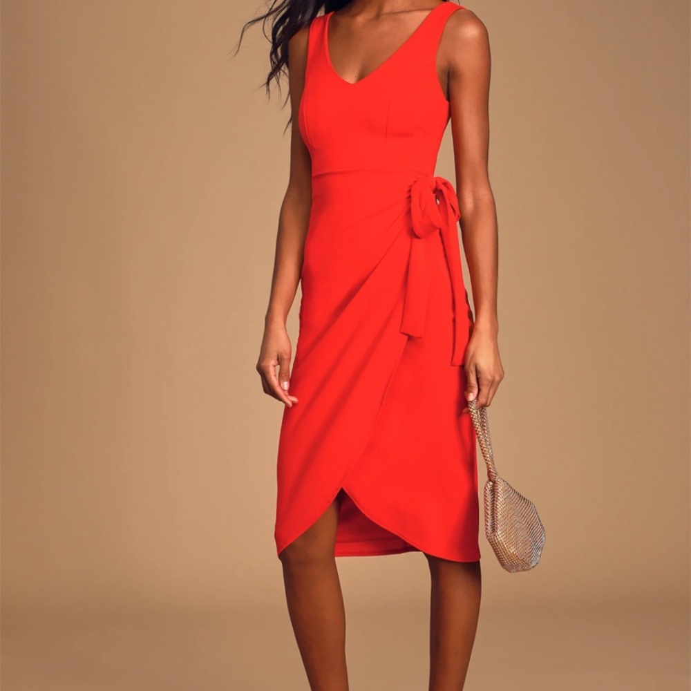 Lulu’s Do It Best red dress